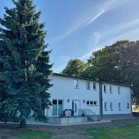 Ferienwohnung Kuehlungsborn 아파트 *