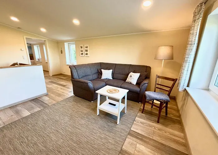 Ferienwohnung Kuehlungsborn 公寓